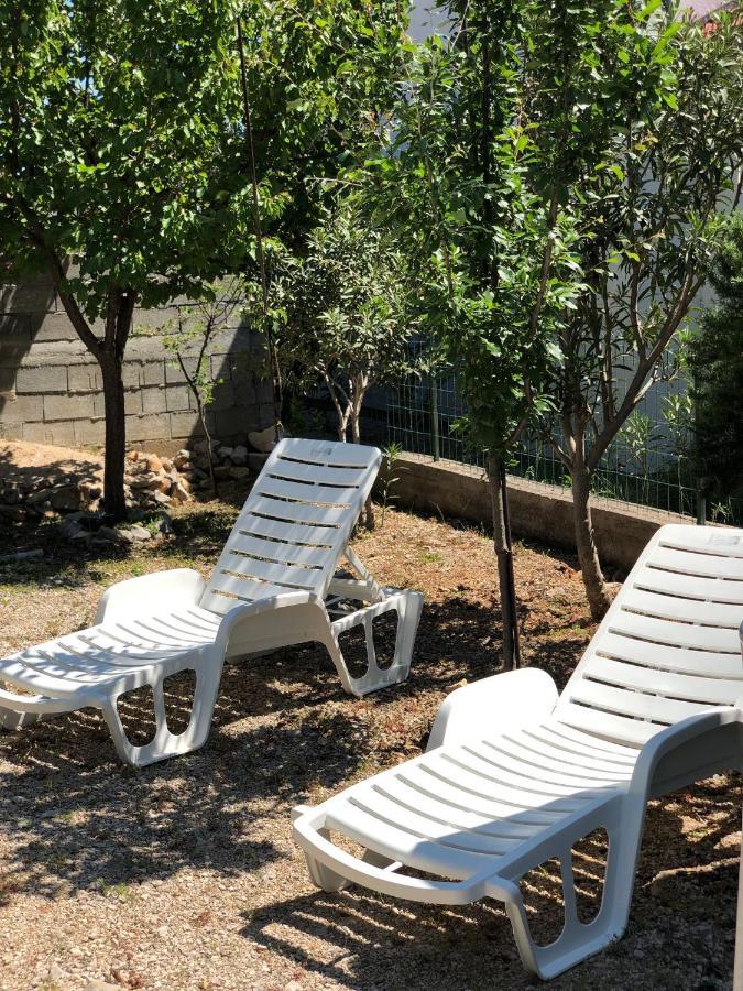 Apartmani Bolero - Obiteljski Odmor Vodice Exteriör bild