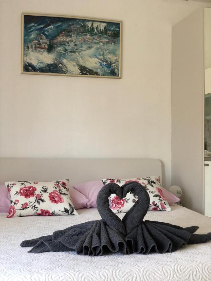 Apartmani Bolero - Obiteljski Odmor Vodice Exteriör bild
